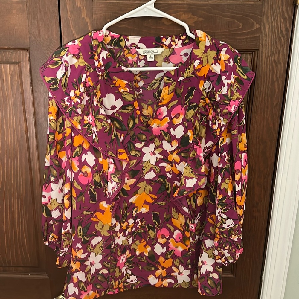 Pioneer Woman Size Medium Blouse